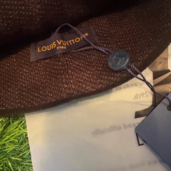 Louis Vuitton Dark Knit Hat - Picture 2 of 3